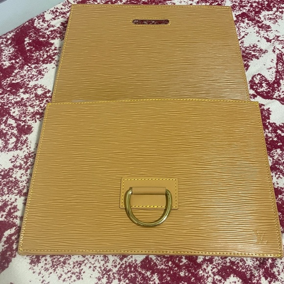 Louis Vuitton Epi Leather Clutch Bag - Picture 11 of 15